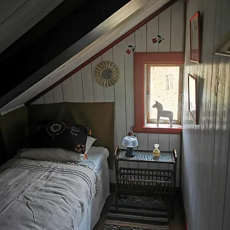 Bjoersjoeas Vildmark - Room In The Main House Olofstorp Exterior photo